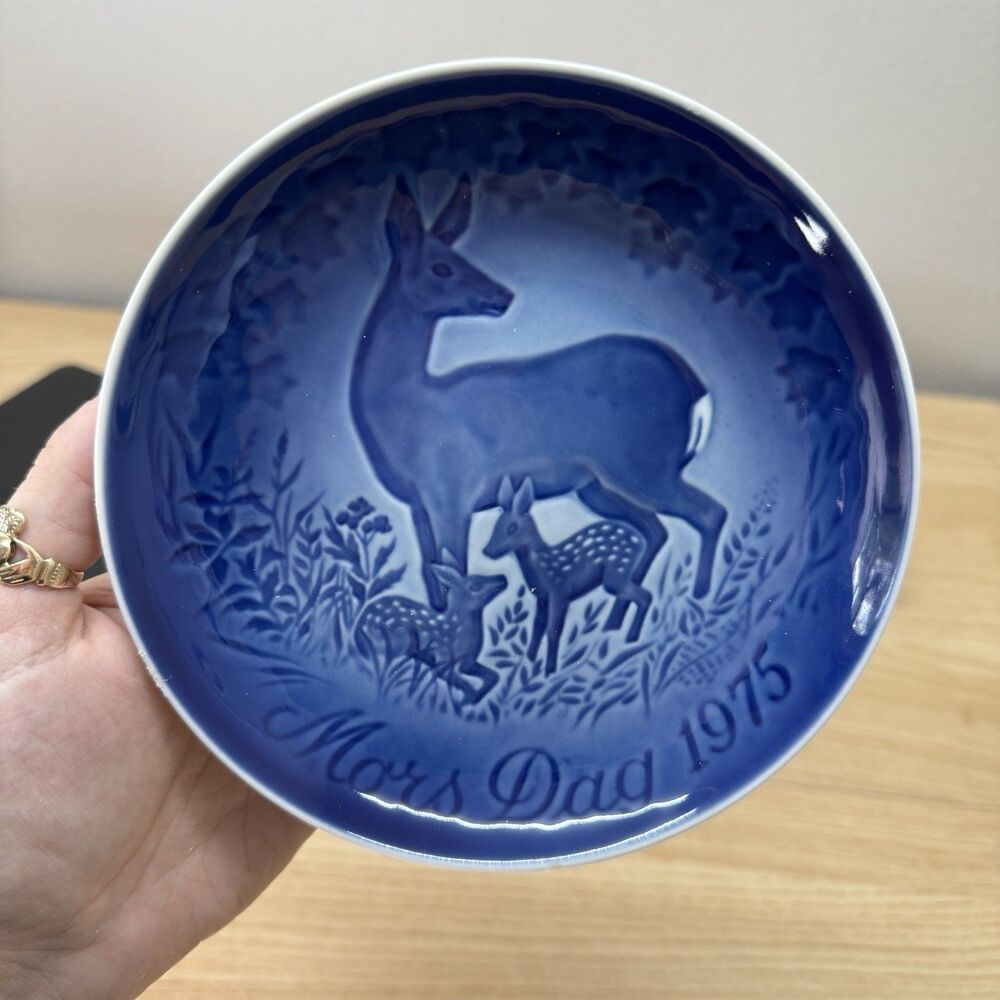 1975 Bing & Grondahl B & G Mother's Day Mors Dag Plate Denmark - Deer